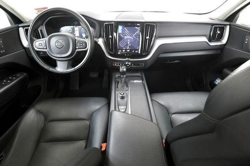 2018 Volvo XC60 T6 Momentum