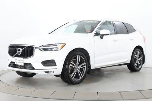 2018 Volvo XC60 T6 Momentum