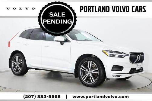 Crystal White 2018 Volvo XC60 T6 Momentum