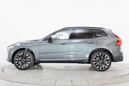 Forest Lake 2026 Volvo XC60 B5 Ultra