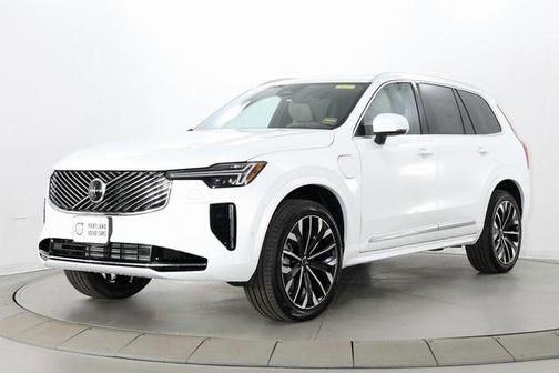 2025 Volvo XC90 Plug-In Hybrid T8 Ultra 7-Seater