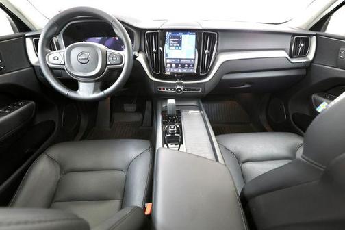 Thunder Grey Metallic 2024 Volvo XC60 B5 Core Dark Theme