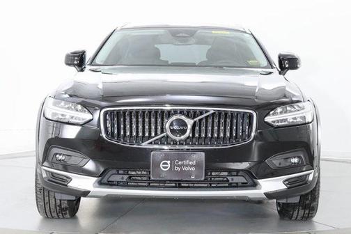 2024 Volvo V90 Cross Country B6 Plus