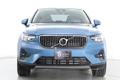 Fjord Blue Metallic 2025 Volvo XC40 B5 Plus Bright Theme
