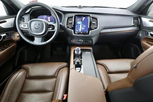 2023 Volvo XC90 B6 Ultimate 7-Seater