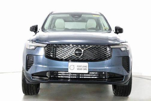 2026 Volvo XC90 B6 Ultra Dark Theme 7-Seater
