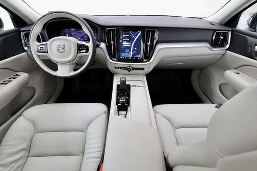 2025 Volvo S60 Core