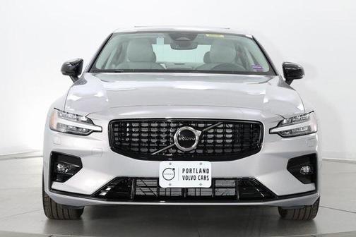 2025 Volvo S60 Core