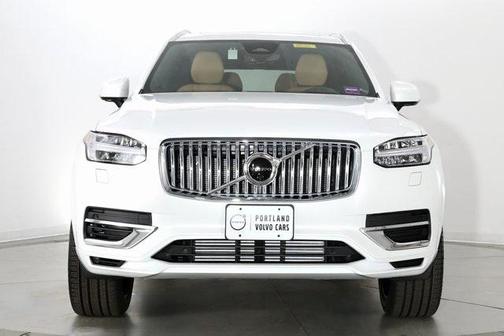 2025 Volvo XC90 Plug-In Hybrid Ultra