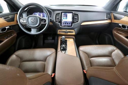 2023 Volvo XC90 Recharge Plug-In Hybrid T8 Plus Bright Theme 7-Seater