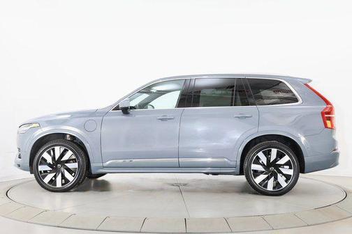 2023 Volvo XC90 Recharge Plug-In Hybrid T8 Plus Bright Theme 7-Seater