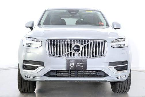 Vapour Grey Metallic 2025 Volvo XC90 B5 Plus
