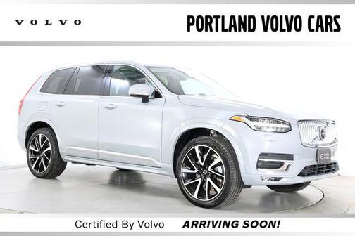 Vapour Grey Metallic 2025 Volvo XC90 B5 Plus