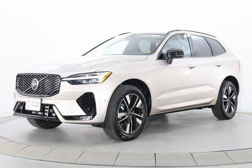 Bright Dusk Metallic 2026 Volvo XC60 B5 Plus