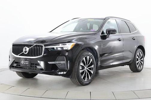 2022 Volvo XC60 B5 Momentum