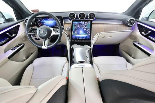2025 Mercedes-Benz GLC 350e Base