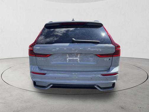 Vapour Grey Metallic 2026 Volvo XC60 B5 Ultra