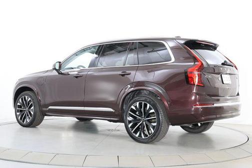 Mulberry Red Metallic 2026 Volvo XC90 Plug-In Hybrid Plus, T8 AWD, Electric/Gasoline, Bright, 7 Seats