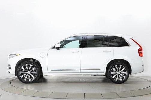 2022 Volvo XC90 Recharge Plug-In Hybrid T8 Inscription 7 Passenger