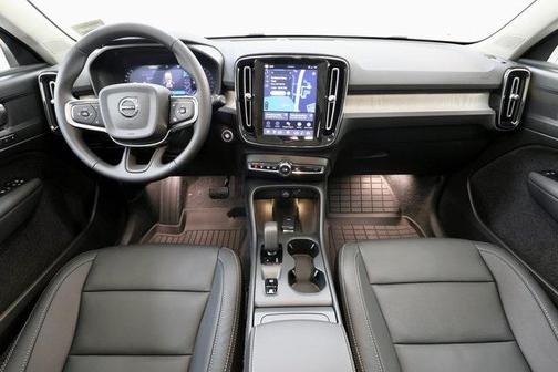 2026 Volvo XC40 B5 Core