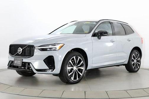 2025 Volvo XC60 B5 Plus