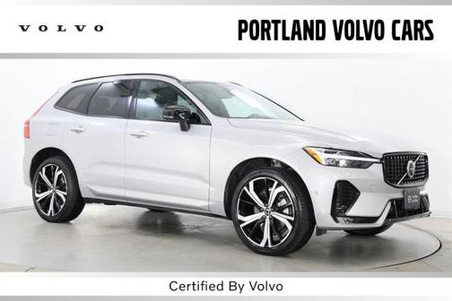 2022 Volvo XC60 B6 R-Design
