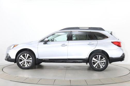 Ice Silver Metallic 2019 Subaru Outback 2.5i Limited