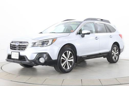 Ice Silver Metallic 2019 Subaru Outback 2.5i Limited
