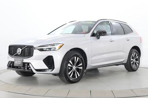 Silver Dawn Metallic 2025 Volvo XC60 B5 Core