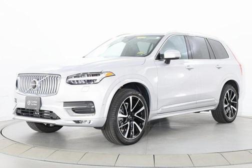 2023 Volvo XC90 B5 Plus