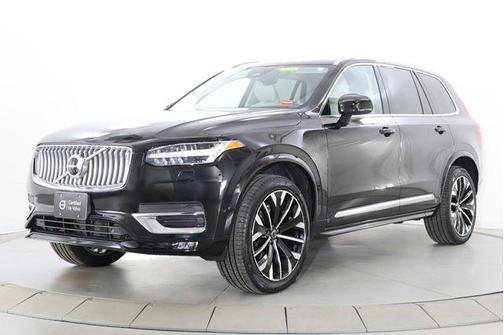 Onyx Black Metallic 2023 Volvo XC90 B6 Plus 6-Seater