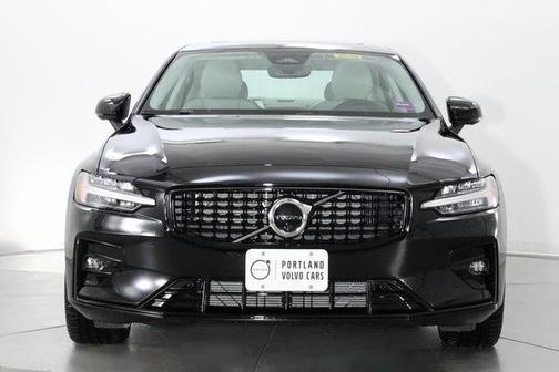 2025 Volvo S60 Plus