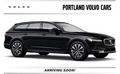 2021 Volvo V90 Cross Country T6