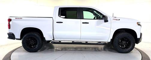 Summit White 2019 Chevrolet Silverado 1500 LT Trail Boss