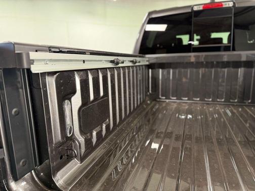 Granite Crystal Clearcoat Metallic 2026 RAM 1500 Laramie