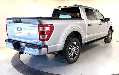 Silver Metallic 2022 Ford F-150 XL