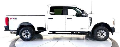 Oxford White 2025 Ford F-250 XL