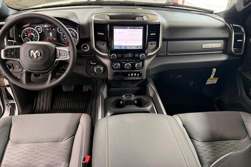 Bright White Clearcoat 2026 RAM 1500 Big Horn/Lone Star