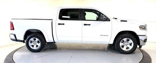 Bright White Clearcoat 2026 RAM 1500 Big Horn/Lone Star
