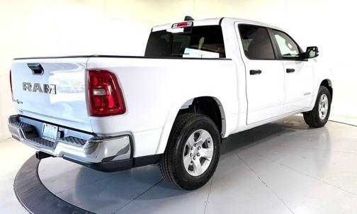 Bright White Clearcoat 2026 RAM 1500 Big Horn/Lone Star
