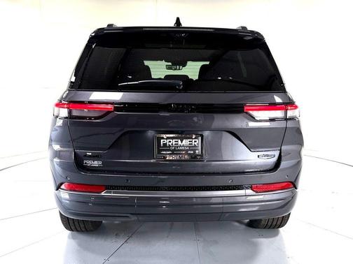 Metallic 2026 Jeep Grand Cherokee Summit