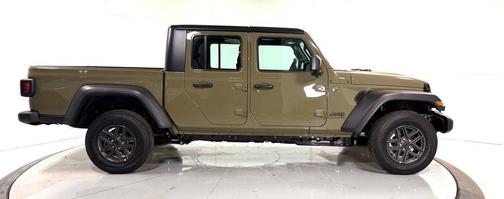 41 2026 Jeep Gladiator Sport