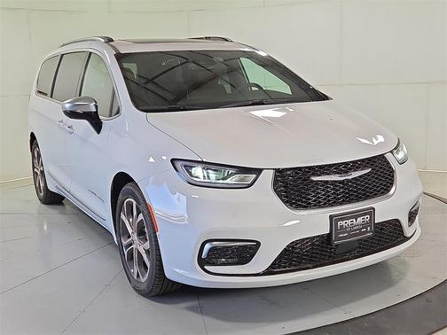 2026 Chrysler Pacifica Pinnacle