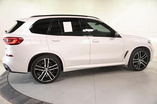 2020 BMW X5 M50i