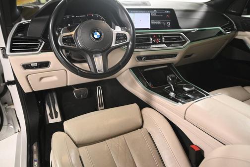 2020 BMW X5 M50i