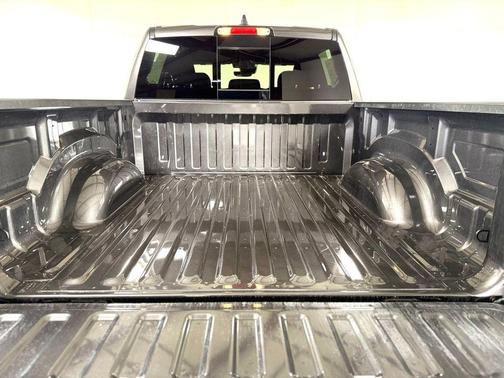 Granite Crystal Clearcoat Metallic 2026 RAM 1500 Big Horn/Lone Star