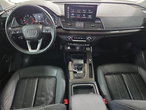 2022 Audi Q5 45 S line quattro Premium