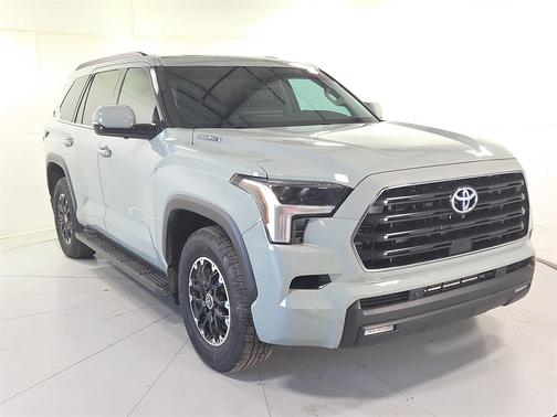2023 Toyota Sequoia SR5
