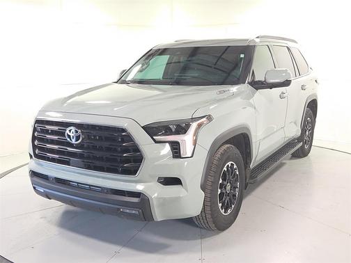 2023 Toyota Sequoia SR5