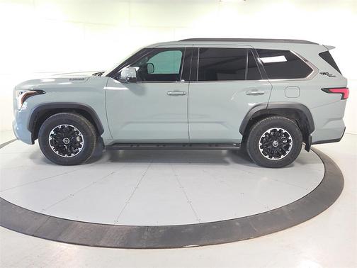 2023 Toyota Sequoia SR5